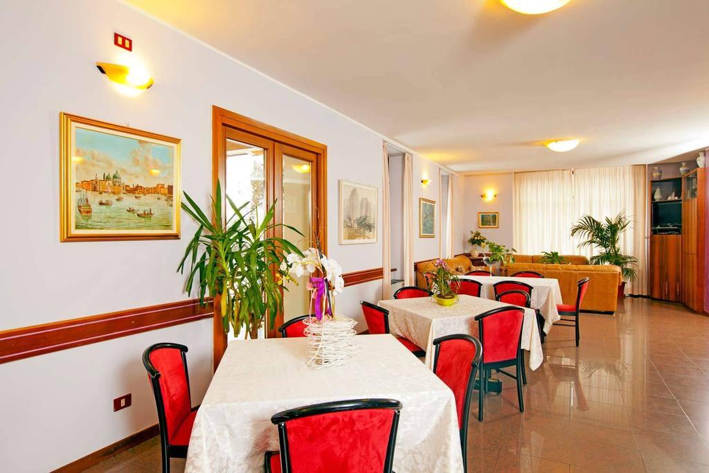 Hotel Libia Fino Del Monte Esterno foto